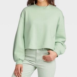 Universal Threads Large Cropped Sweatshirt Green